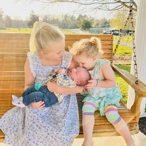 Meet your Posher, Lori